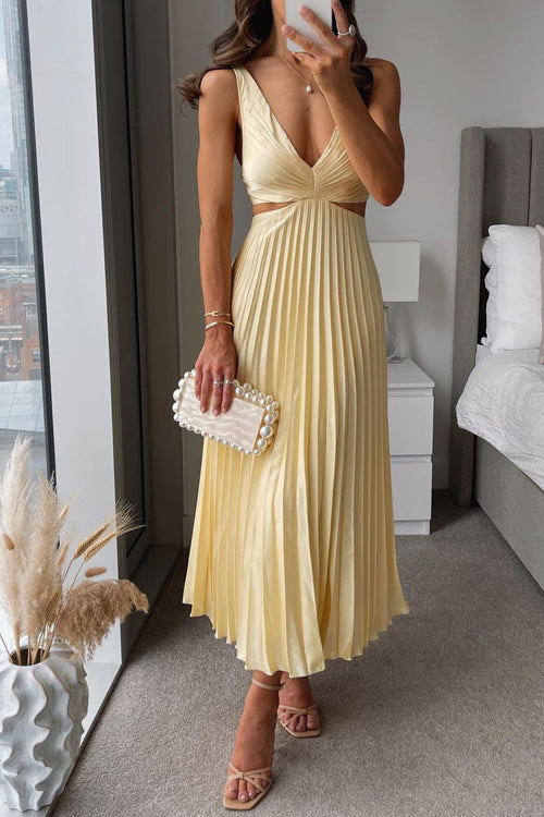 Elsa – Pleated Maxi Dress