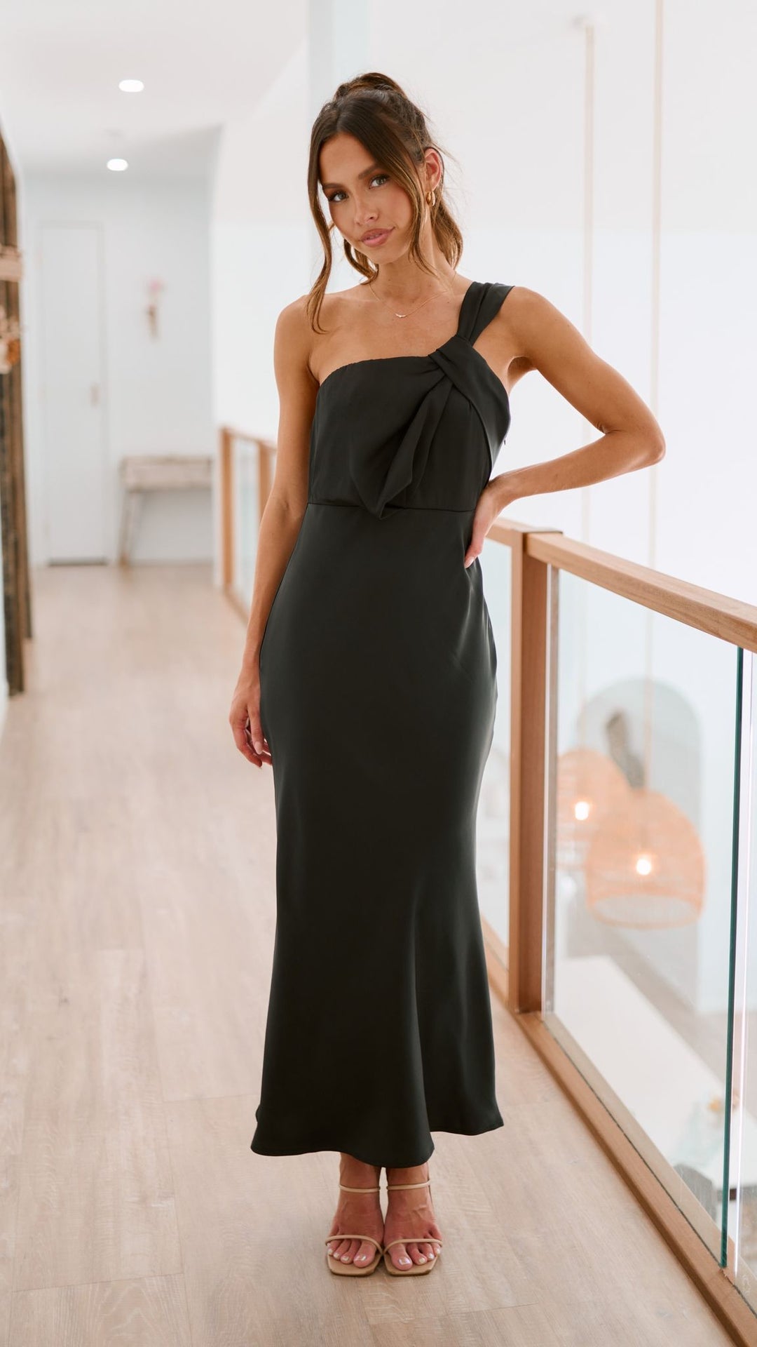 Celina – Black Maxi Dress
