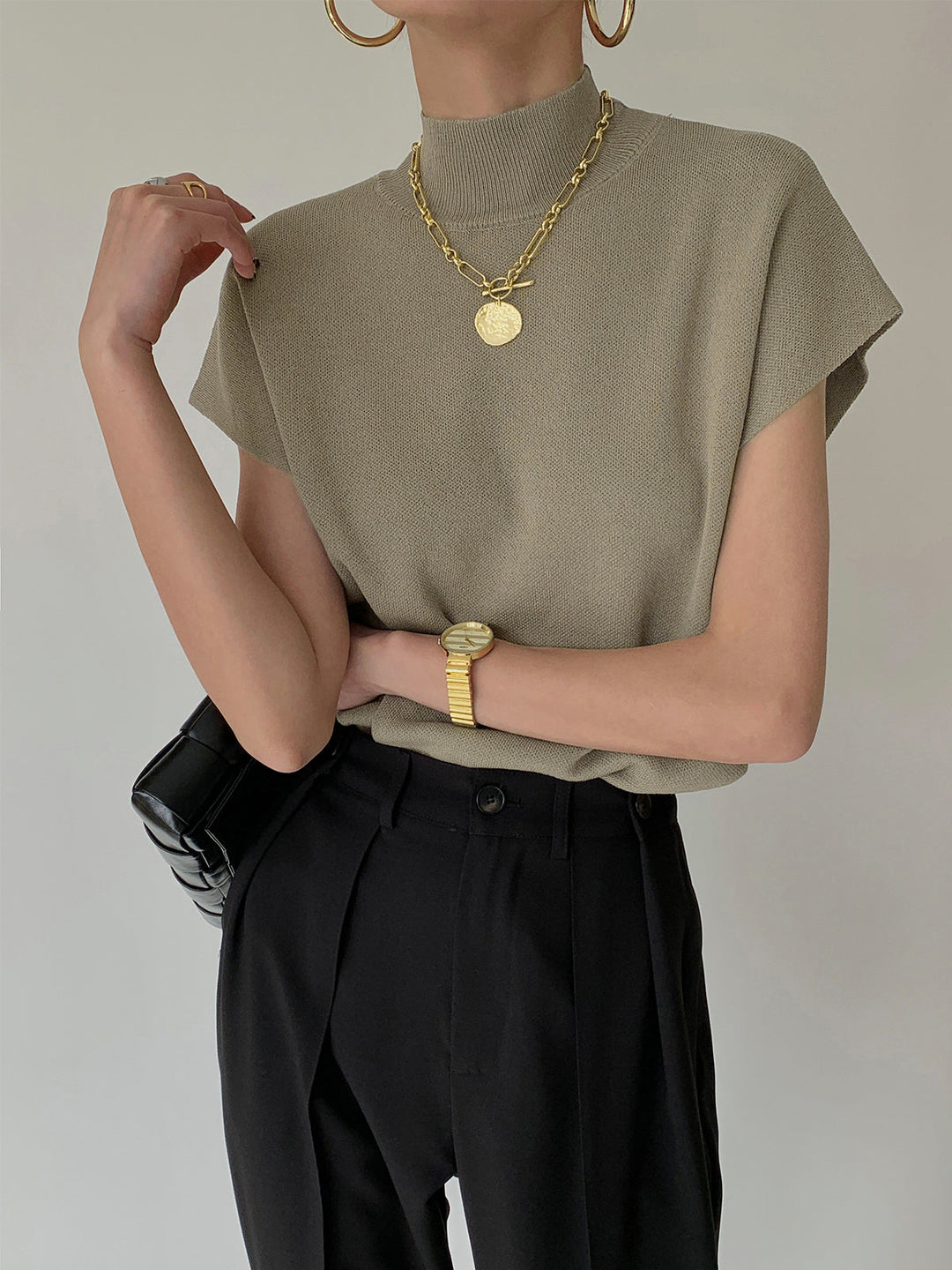 Nora – Elegant Knit Vest
