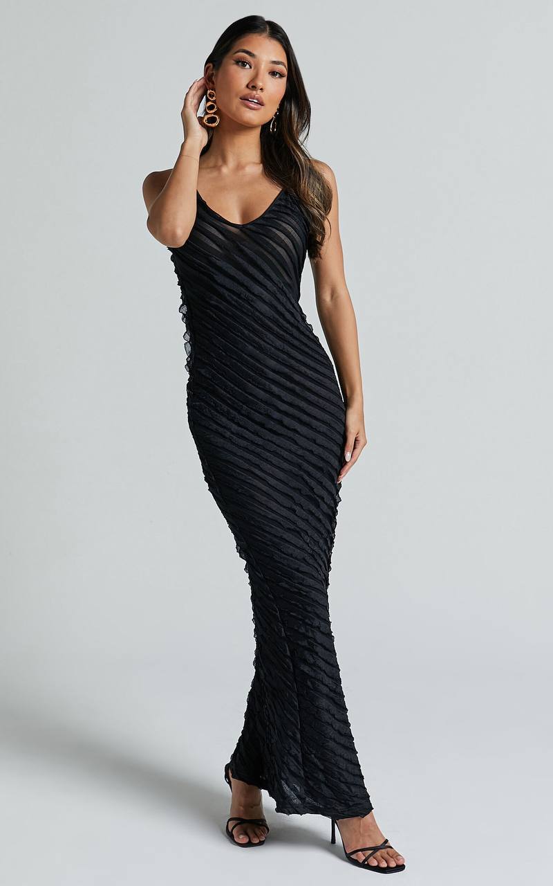 Arielle Chic Black Dress
