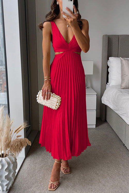 Elsa – Pleated Maxi Dress