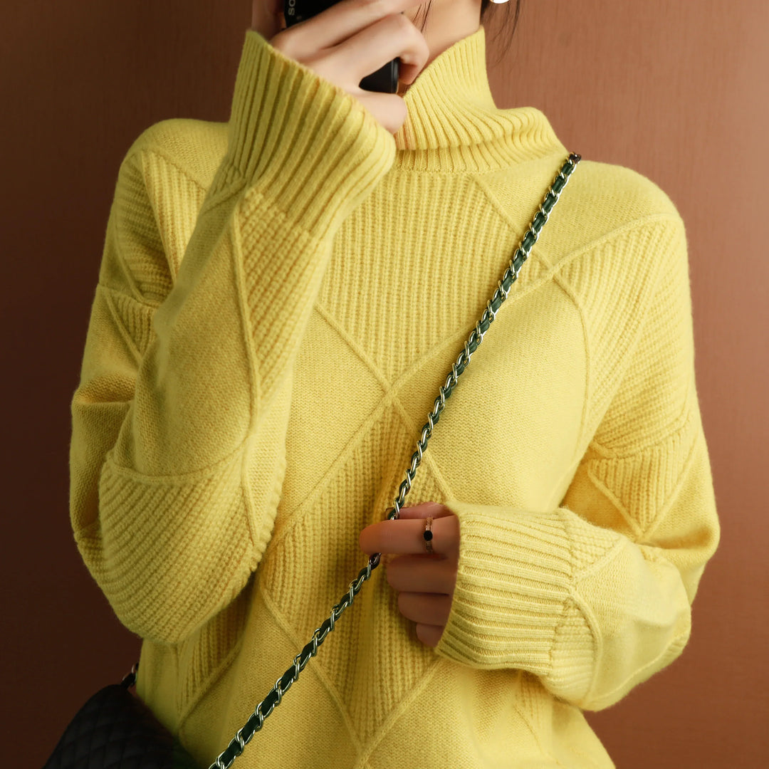 Elise – Elegant Diamond Knit Sweater
